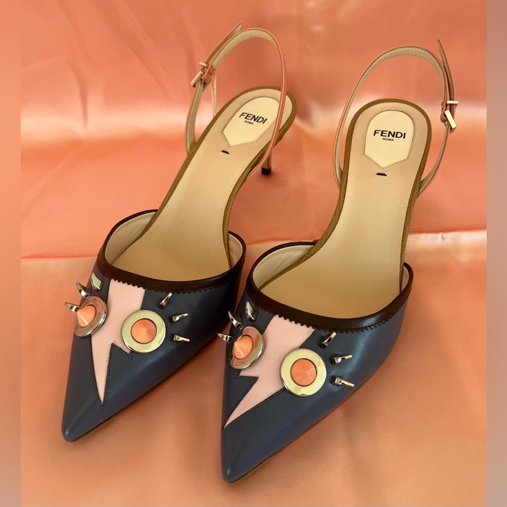 FENDI PUMPS💕HOST PICK💕 - Picture 12 of 16